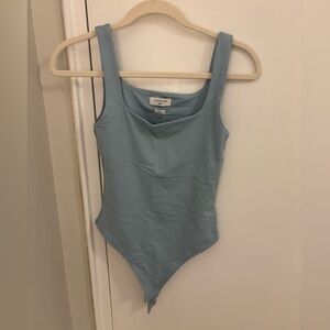NWOT ARITZIA contour bodysuit